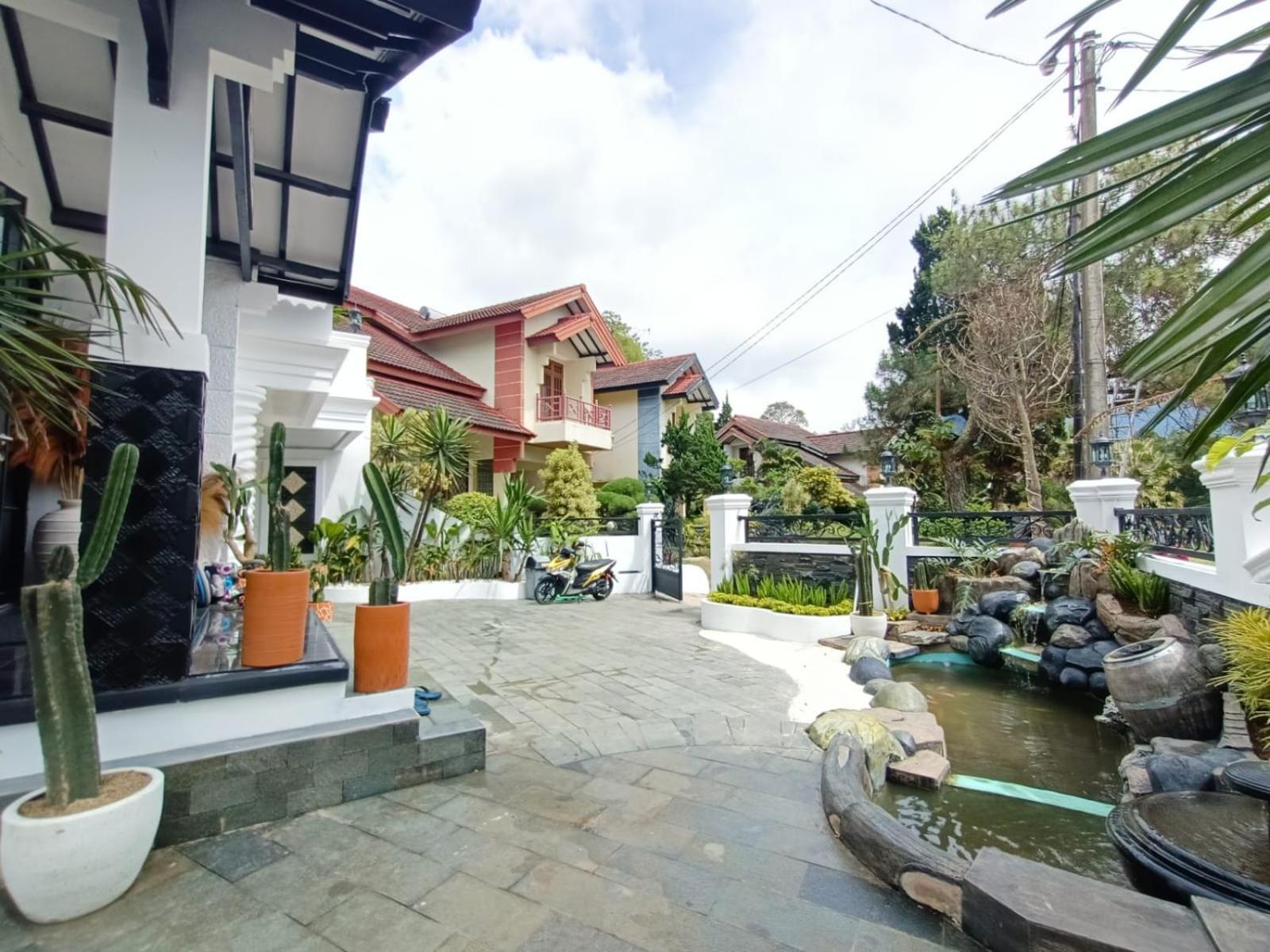 Villa Kota Bunga Malini 10 Cikundul Exterior foto
