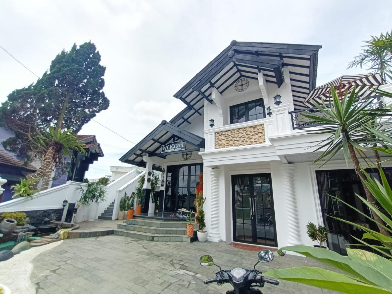 Villa Kota Bunga Malini 10 Cikundul Exterior foto